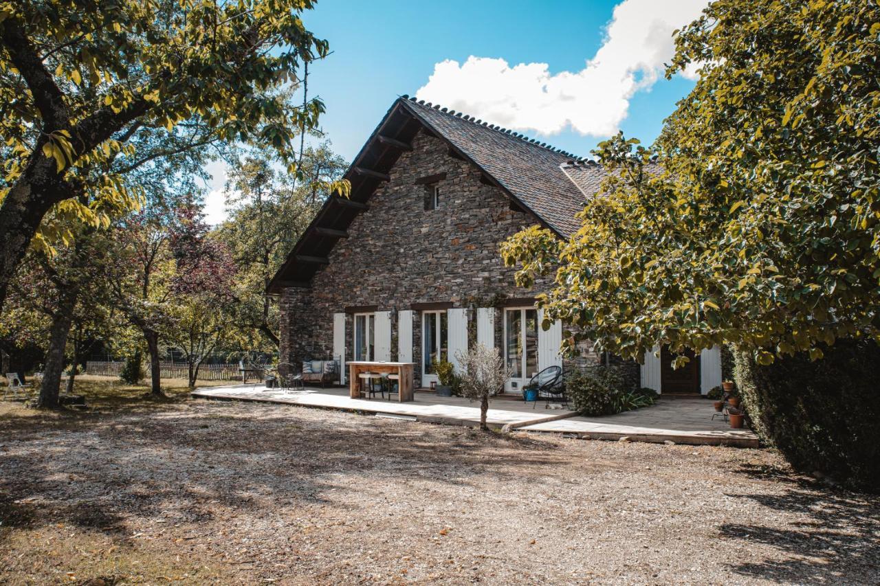 La Petite Auberge De Virginie Bédouès Exteriör bild