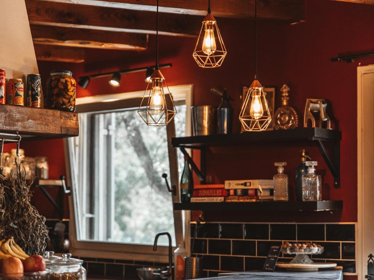 La Petite Auberge De Virginie Bédouès Exteriör bild